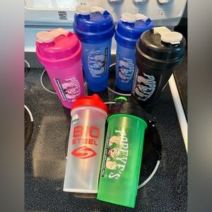 Popeyes Shaker Bottles